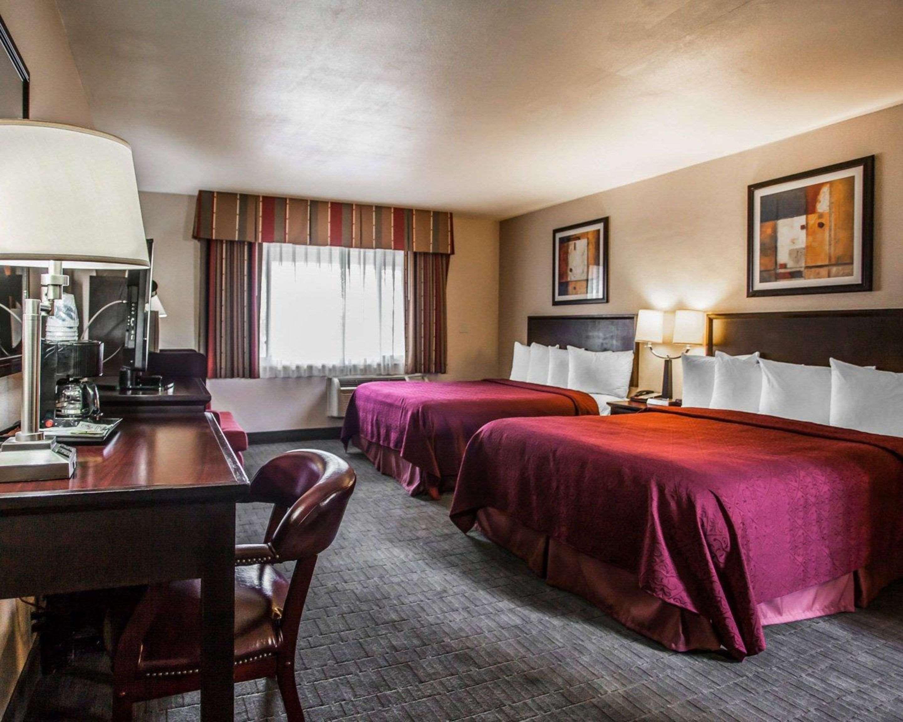 Quality Inn & Suites Anaheim At The Park Экстерьер фото