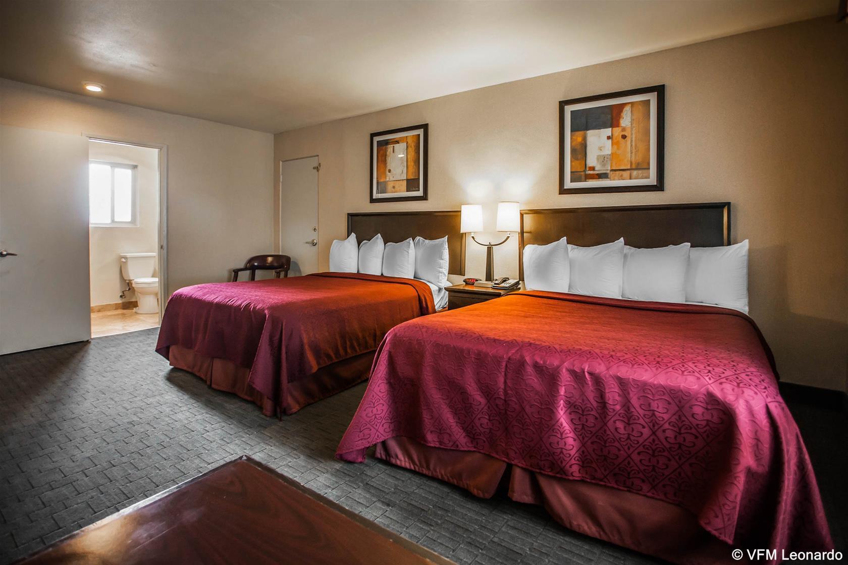 Quality Inn & Suites Anaheim At The Park Экстерьер фото