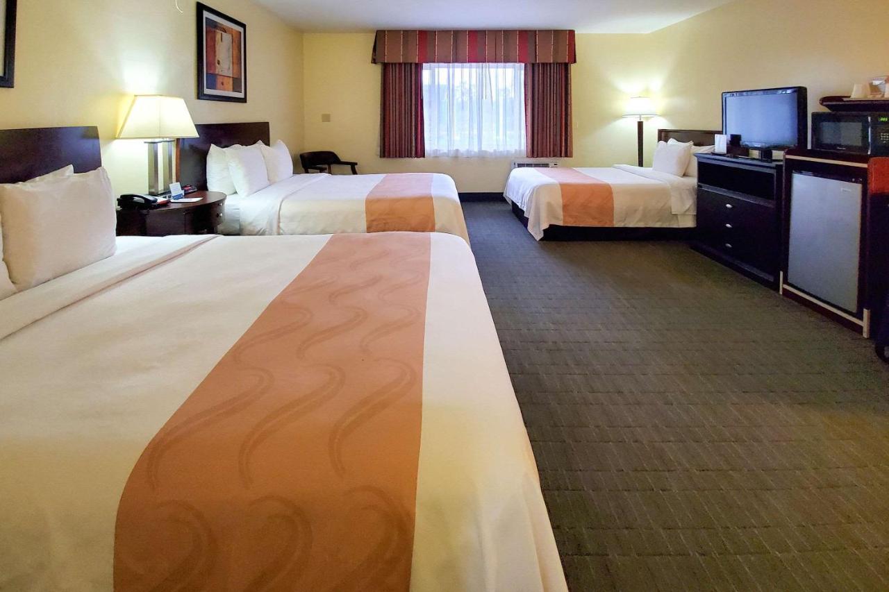 Quality Inn & Suites Anaheim At The Park Экстерьер фото